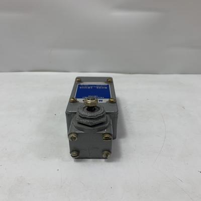M9184C1049